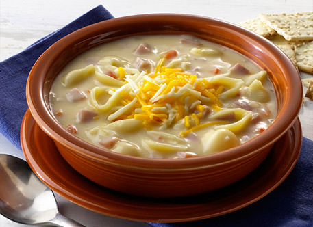 Cheesy Chicken Macaroni Soup as a Healthy Lunch Idea