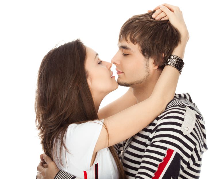 how to kiss a boy romantically for the first time