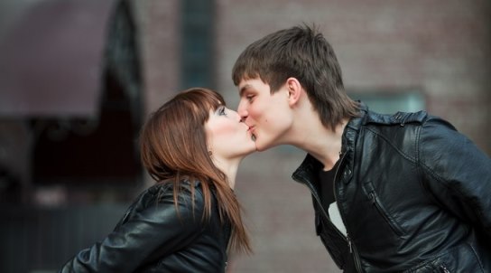 How to Kiss on Lips Kissing Tips for Girls and Boys
