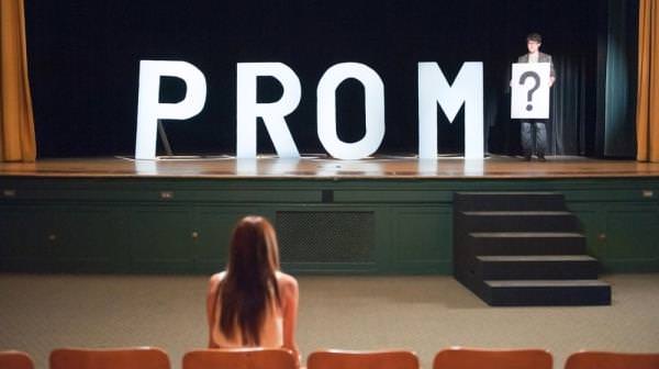 How do i ask a girl  out to the prom