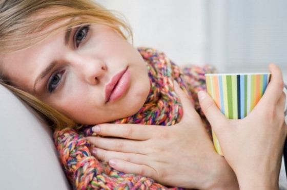 What helps a sore throat how to cure a sore throat
