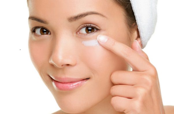 How to Reduce Puffy Eyes Quickly