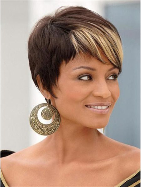 black short hairstyles with highlighted bangs