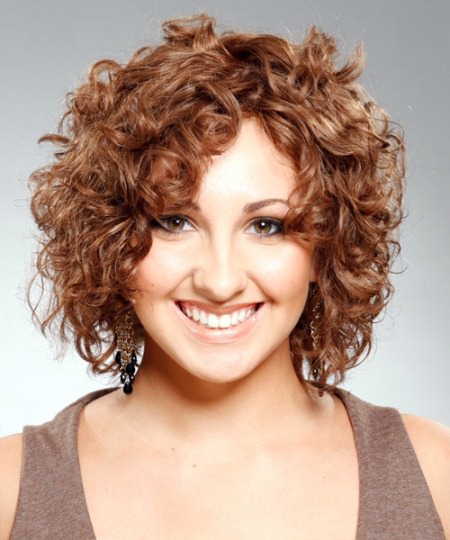 short layered haircuts with curls