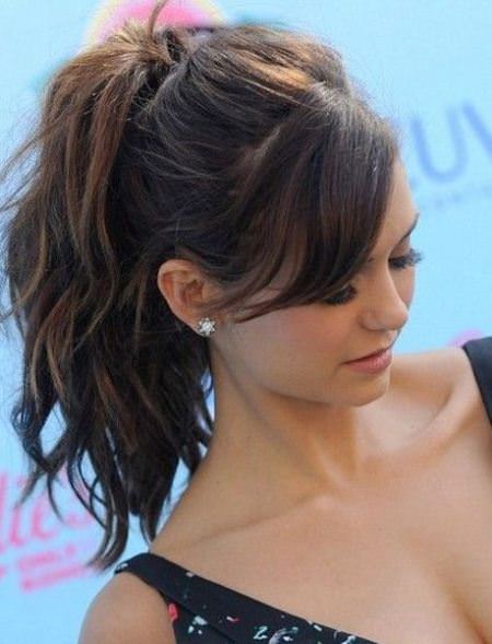 side bangs with wavy pony different hairstyles with bangs