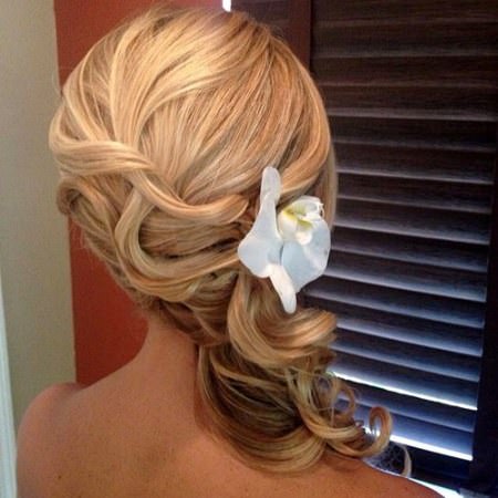 winding waves side hairstyles for prom night