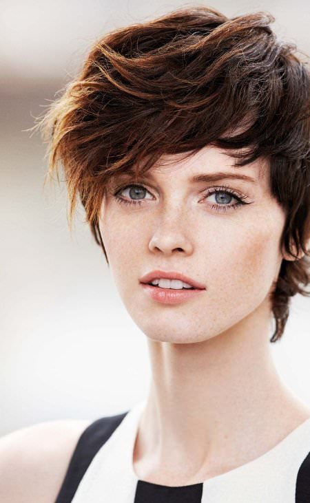 Short crop with colorful highlights short haircuts for women