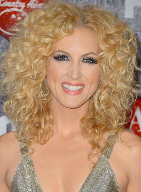 blonde curls with a middle part natural curly hairstyles
