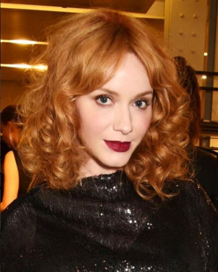 bombshell curls christmas and new year eve hairstyles
