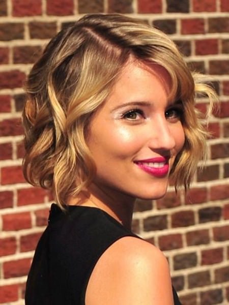 curly bob short wavy hairstyles for girls