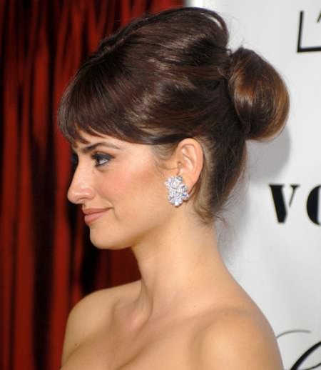 small bun with bouffant wedding hairstyles for short hair