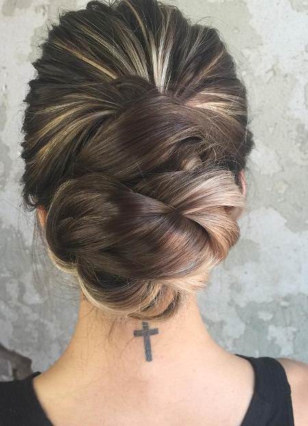 Elegant twist upodo messy bun hairstyles for prom
