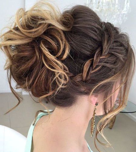Messy bun with long side pieces updo bun hairstyles