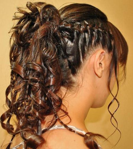 curly ponytail with side braid style curly hair