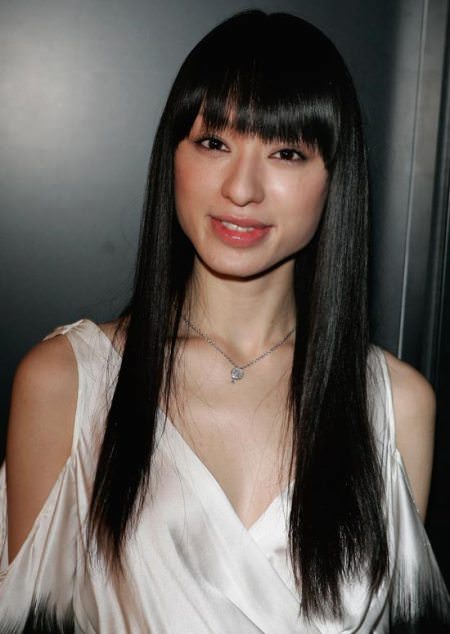 long straight layer with fringes Asian Hairstyles