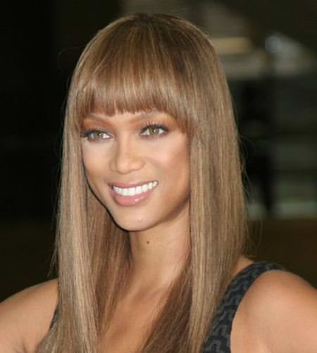 straight ash blonde celebrity looks with long blonde hairstyles