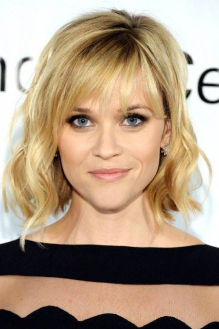 Reese Witherspoon Layered Asymmetrical Bobs