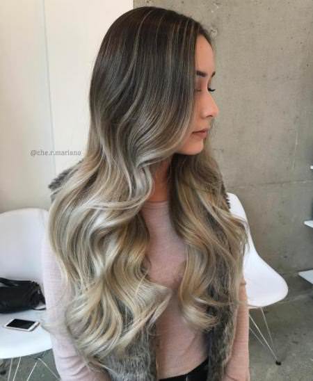 Two tonning color Ash blonde hair looks