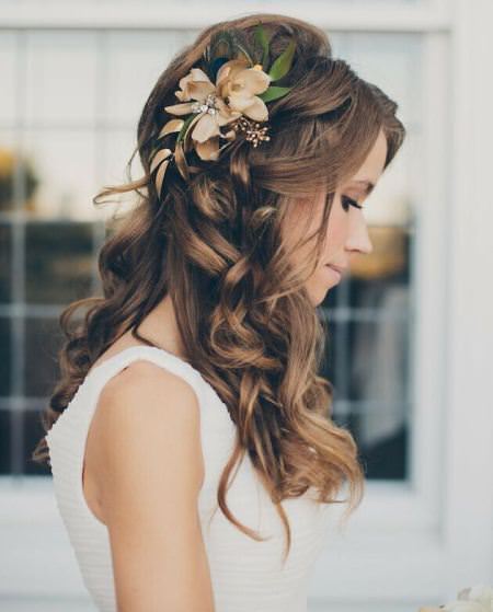 Wedding curls accessory ideas for brides