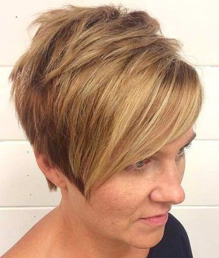 Grown Up party short blonde hairstyles and haircuts
