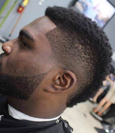 Short wide mohawk hairstyles for black men