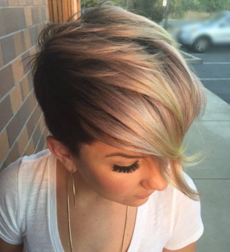 Swooping golden pixie short blonde hairstyles and haircuts