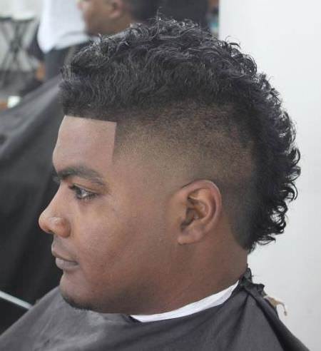 curly mohawk hairstyles for black men
