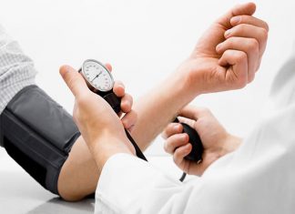 How to lower blood pressure fast and naturally