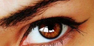 How to change your eye color?