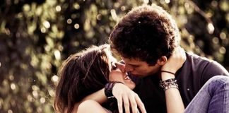 How to Kiss Your Girlfriend