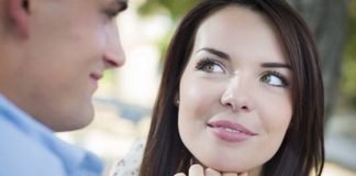 How to Tell if a Girl Likes You or Interested