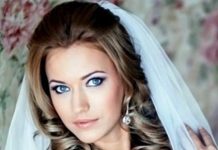 half up long curly hair with a veil wedding curly hairstyles